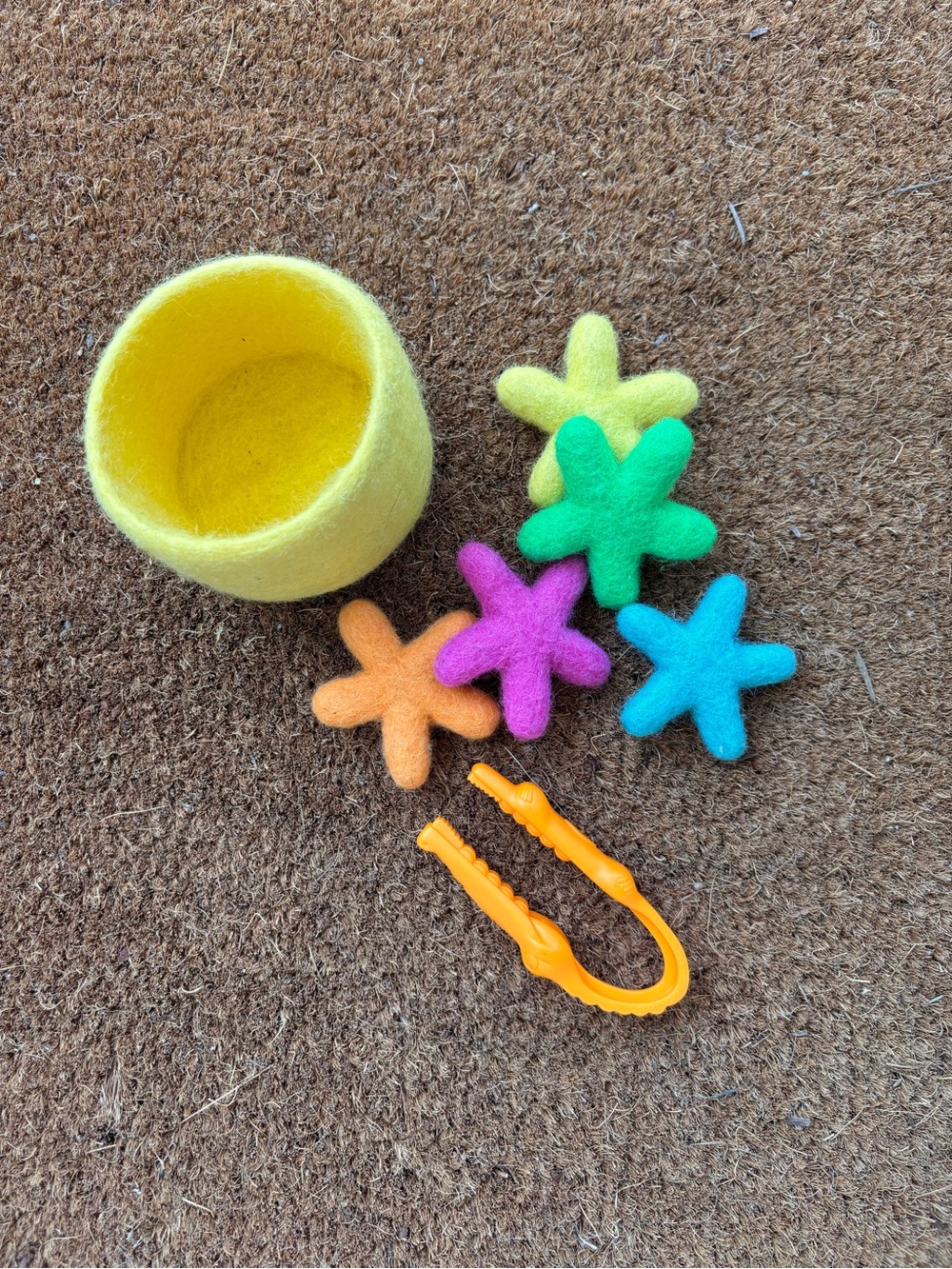 Lovevery Transfer Tweezers and Felt Stars